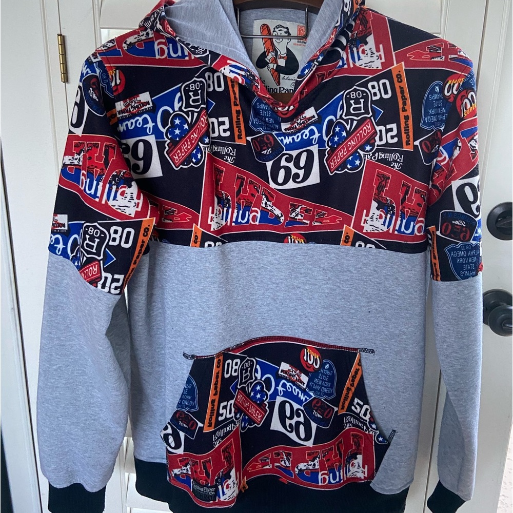 The Rolling Paper Street Sign Graphic Hoodie XL long sleeve